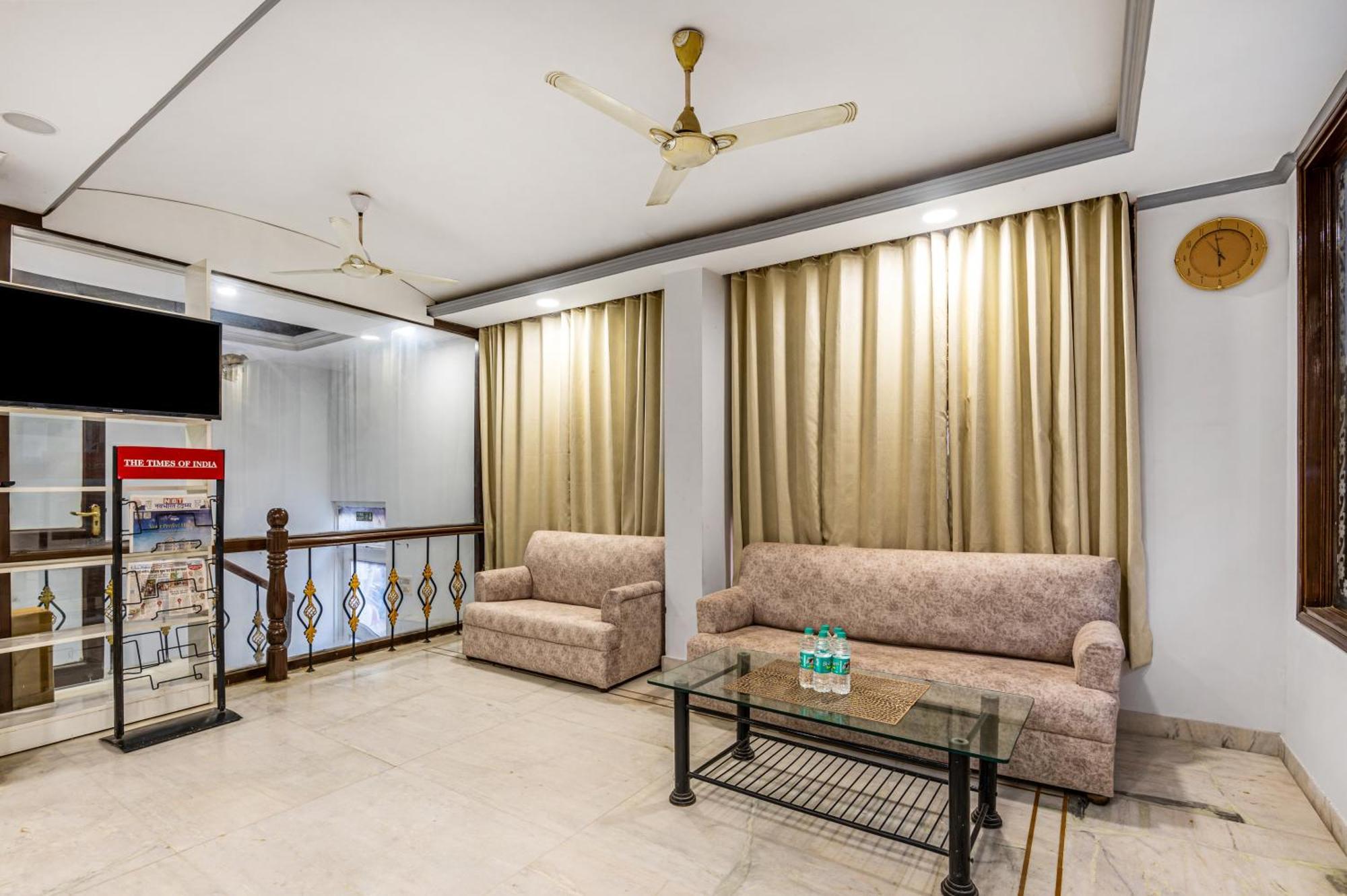 Hotel Nice Palace Delhi  Eksteriør billede